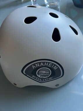 Helmet SM/MED Cycling Helmets
